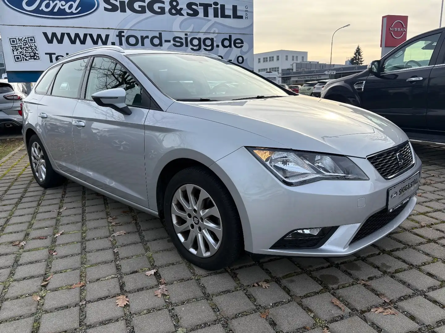 SEAT Leon 1.2 TSI ST Style DSG NAVI*TOUCH*KLIMA*LM16 Argent - 2