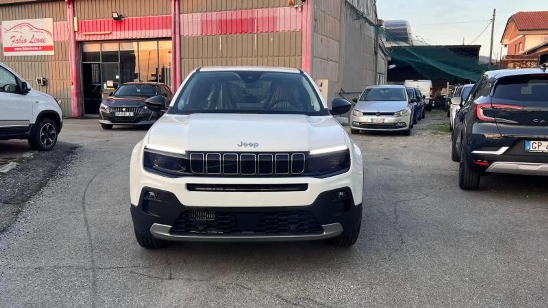 Jeep Avenger 1.2 turbo Summit fwd 100cv Weiß - 2