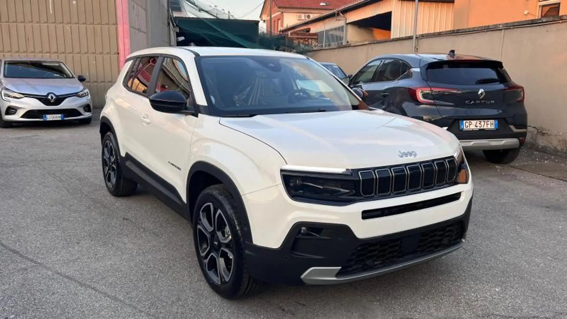 Jeep Avenger 1.2 turbo Summit fwd 100cv Weiß - 1