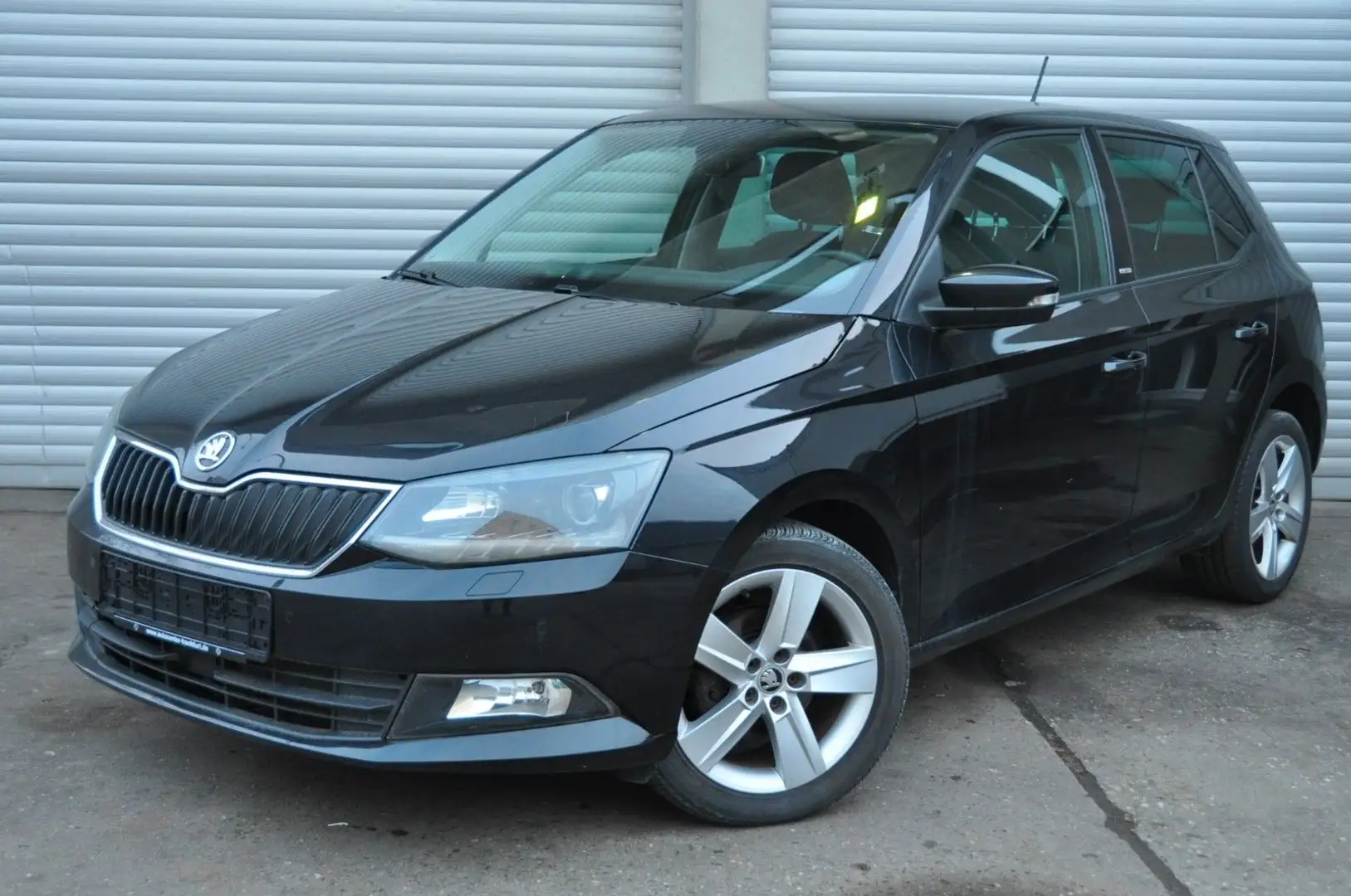 Skoda Fabia Joy 1,4 tdi DSG*NAVI*ACC*SH*ALU* Schwarz - 1