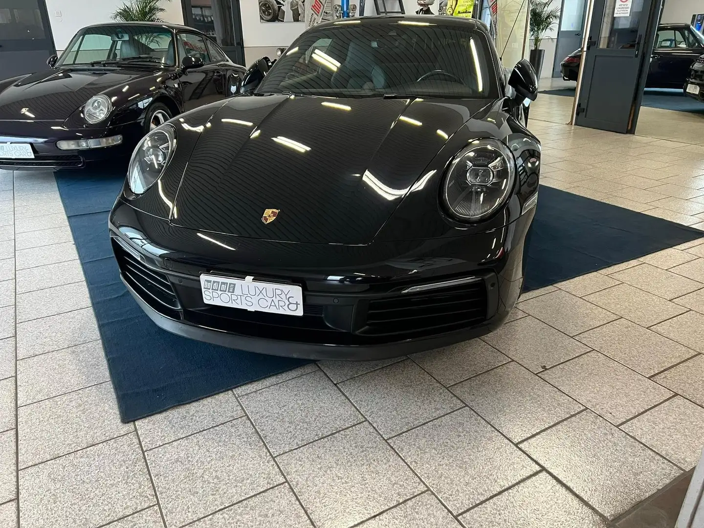 Porsche 911 992 Coupe 3.0 Carrera 4 S Nero - 1