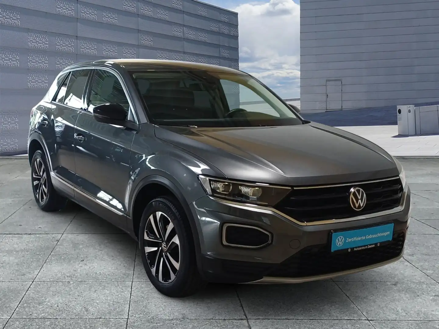 Volkswagen T-Roc 1.5 TSI UNITED OPF+USB+MAL+SHZ+EPH+BAA+RS+ Klima Grau - 2