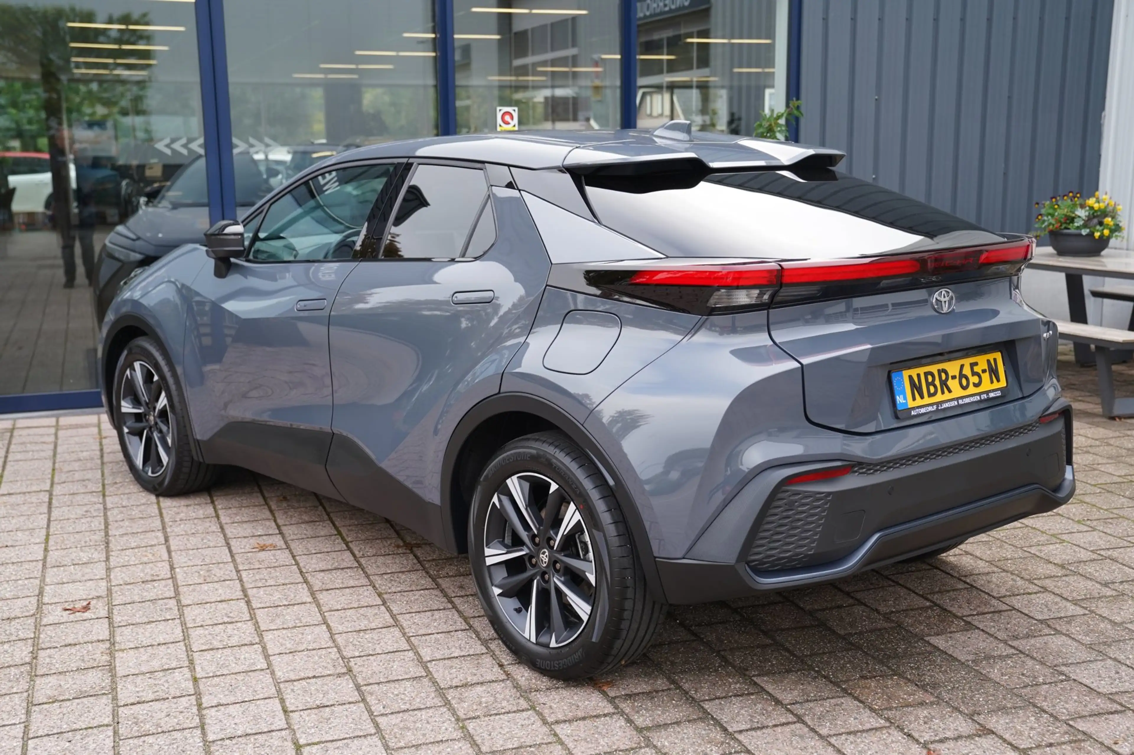 Toyota C-HR 1.8 Hybrid 140 Dynamic | Prijs rijklaar incl. 12 m — photo 9