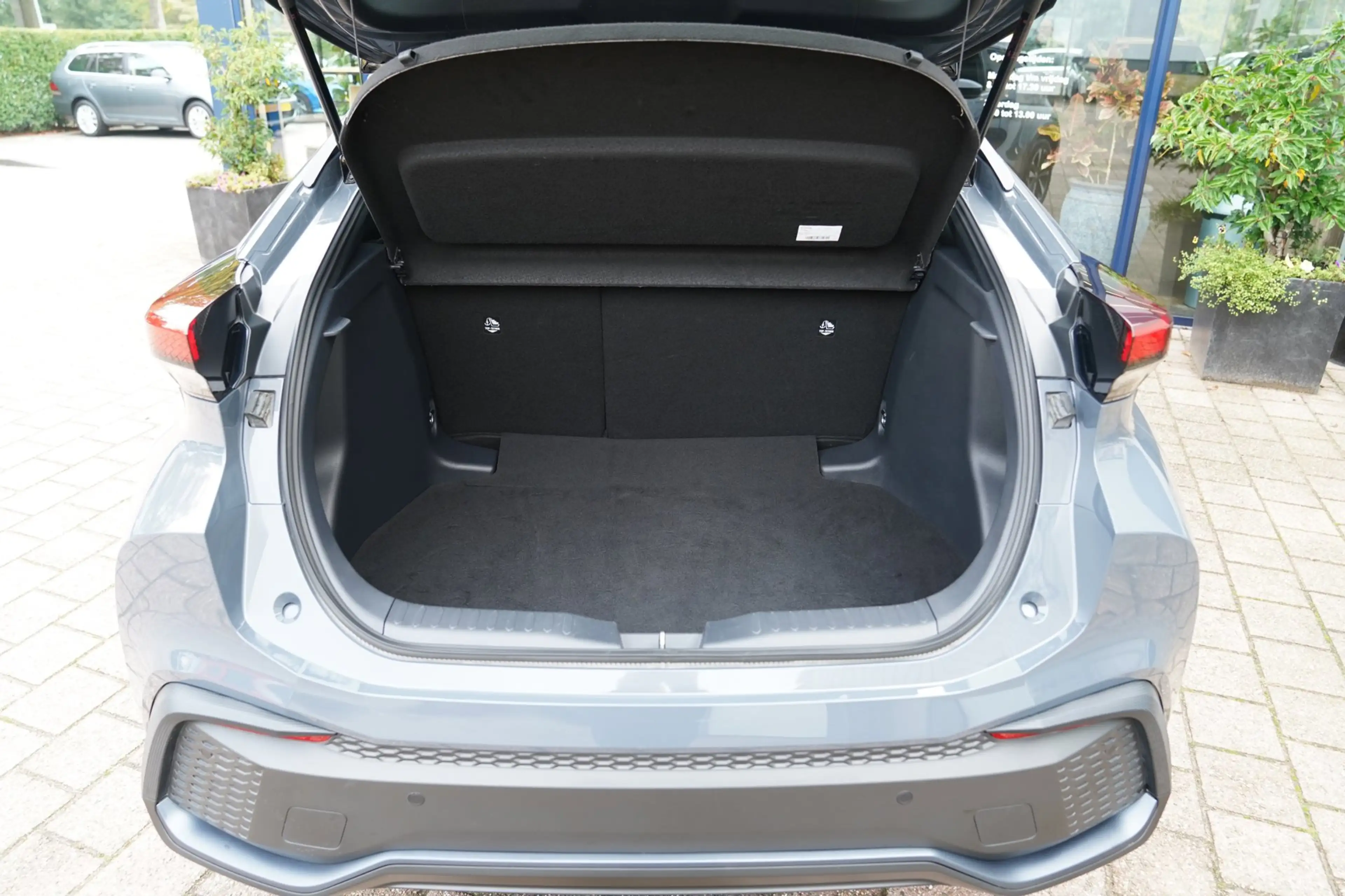 Toyota C-HR 1.8 Hybrid 140 Dynamic | Prijs rijklaar incl. 12 m — photo 12