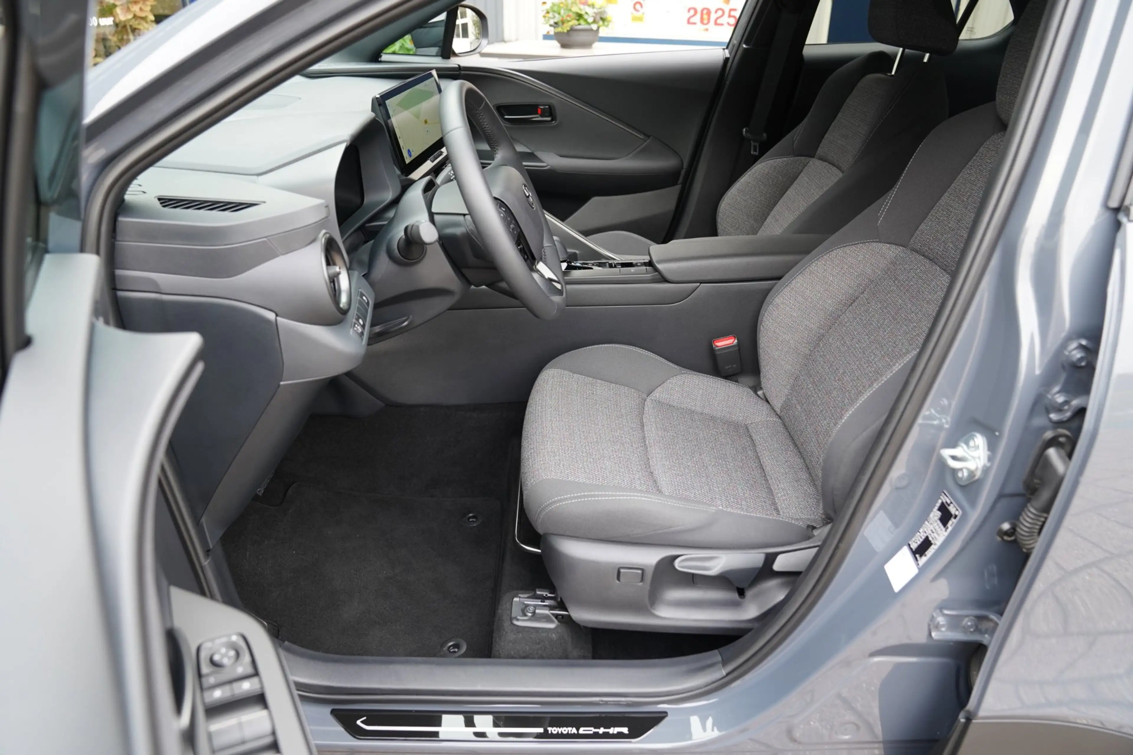 Toyota C-HR 1.8 Hybrid 140 Dynamic | Prijs rijklaar incl. 12 m — photo 15