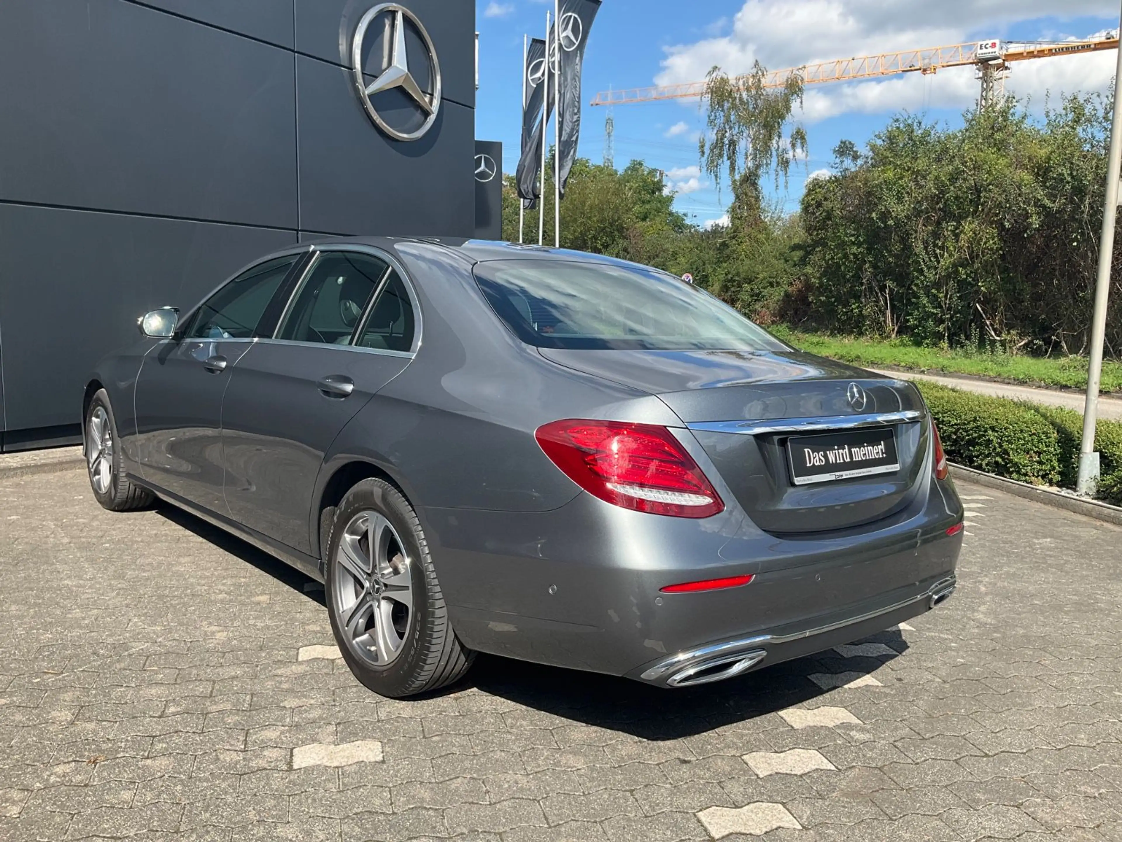 Mercedes-Benz E 200 Limousine Avantgarde — photo 8