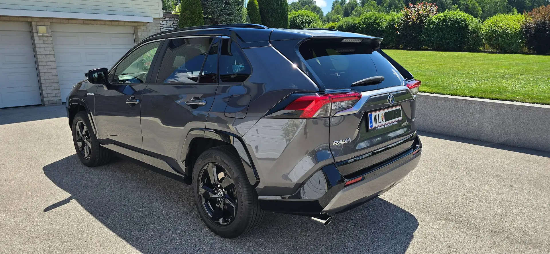 Toyota RAV 4 RAV4 2,5 Hybrid Style 2WD Aut. *AHK* 8Fach bereift Grau - 2