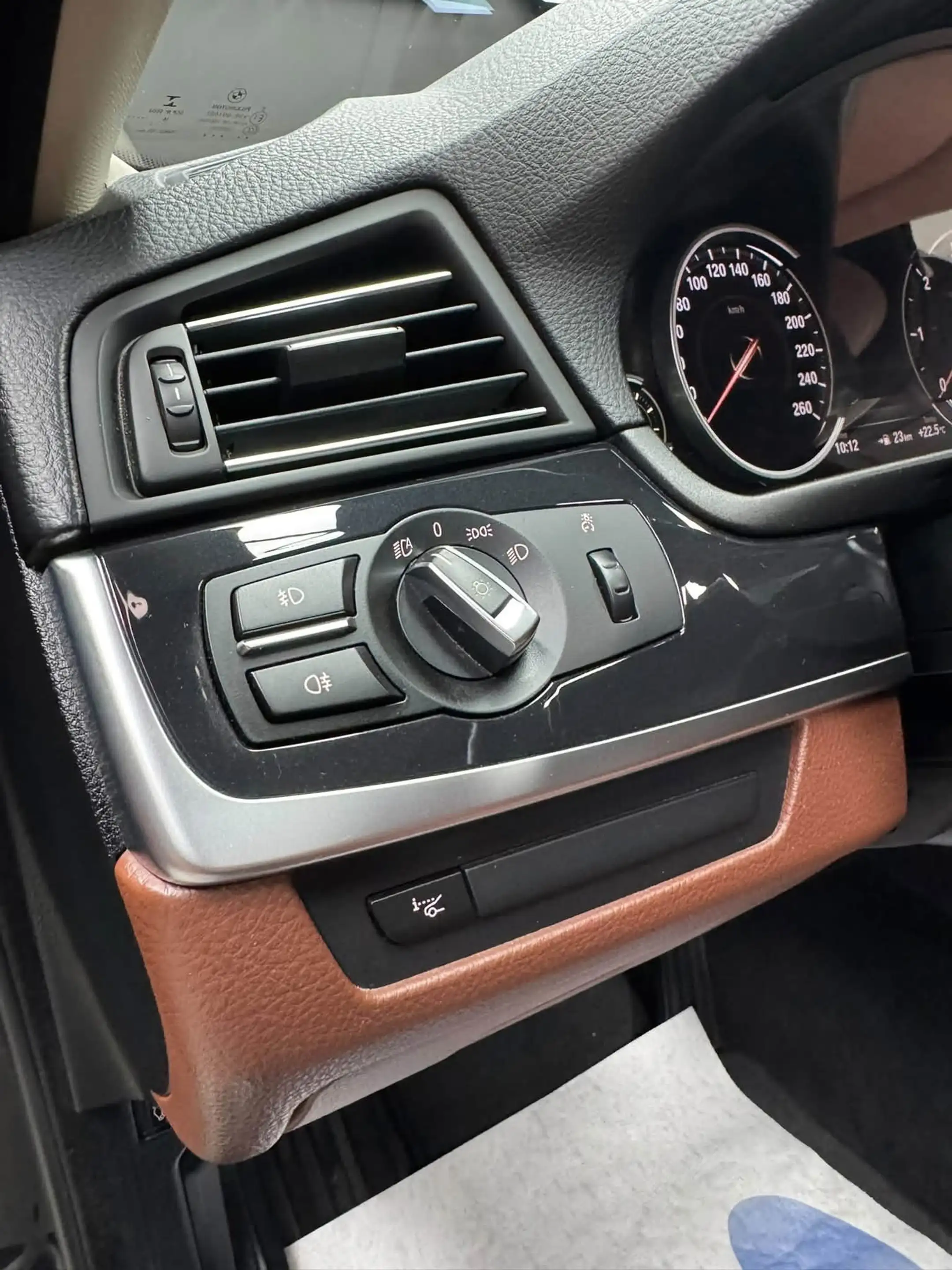 BMW 520 Touring 520 dA **12 mois de garantie** — photo 9