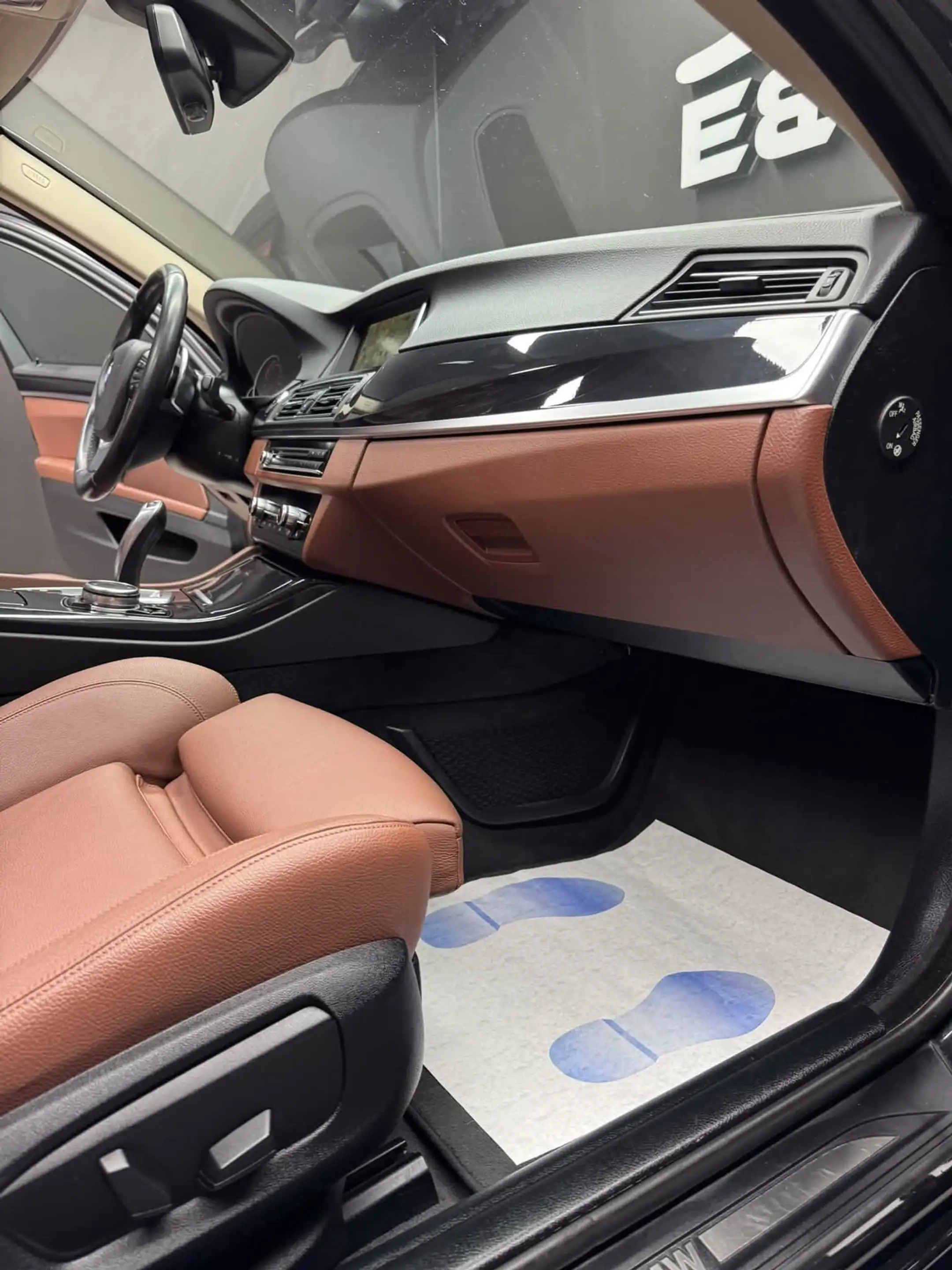 BMW 520 Touring 520 dA **12 mois de garantie** — photo 13