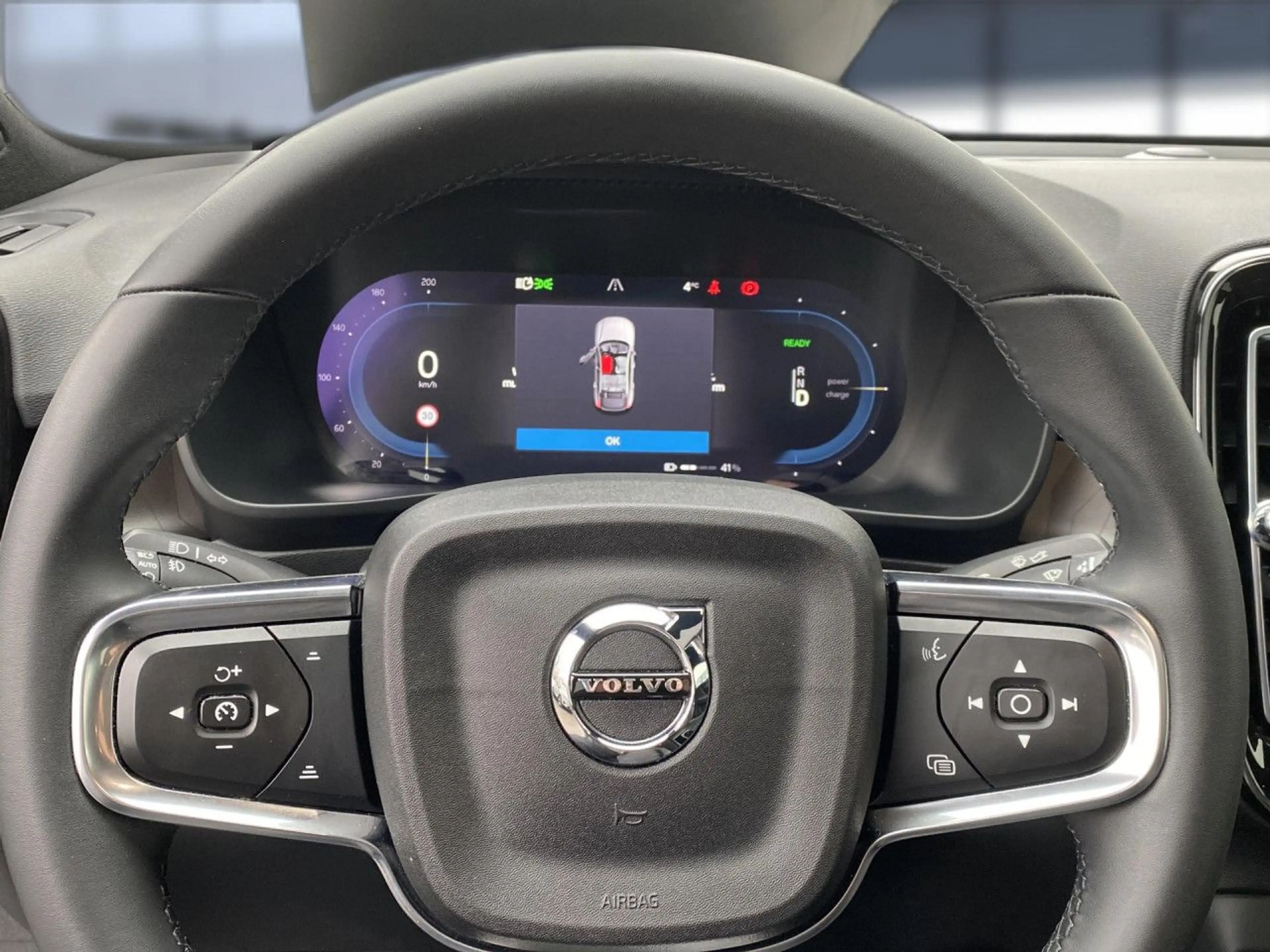 Volvo C40 Plus Recharge Pure Electric 2WD Bluetooth LED — photo 14