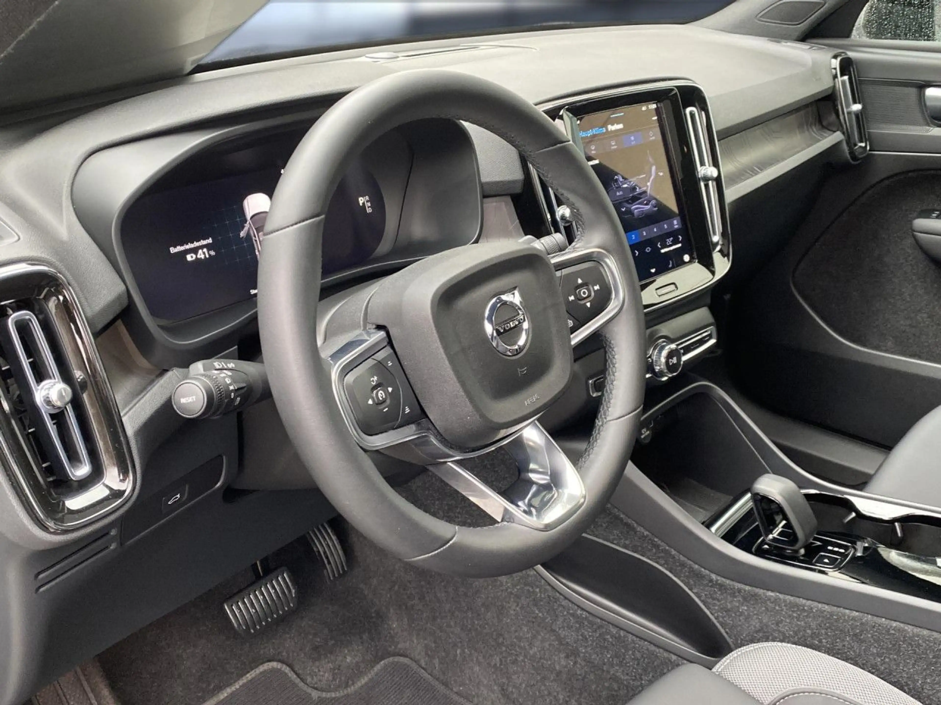 Volvo C40 Plus Recharge Pure Electric 2WD Bluetooth LED — photo 13