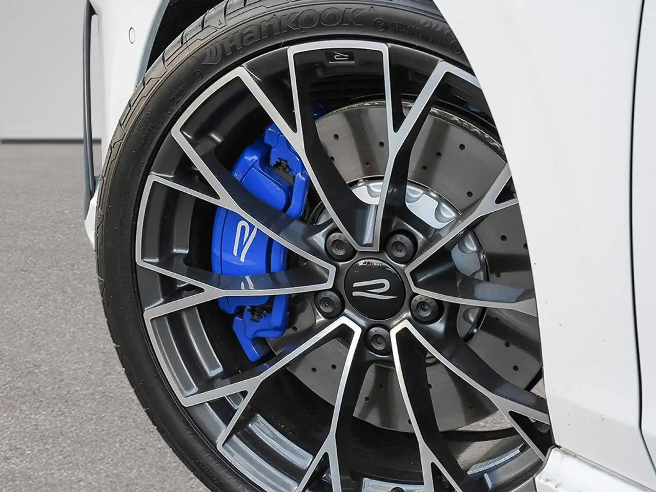 Volkswagen Golf R снимка Volkswagen Golf R