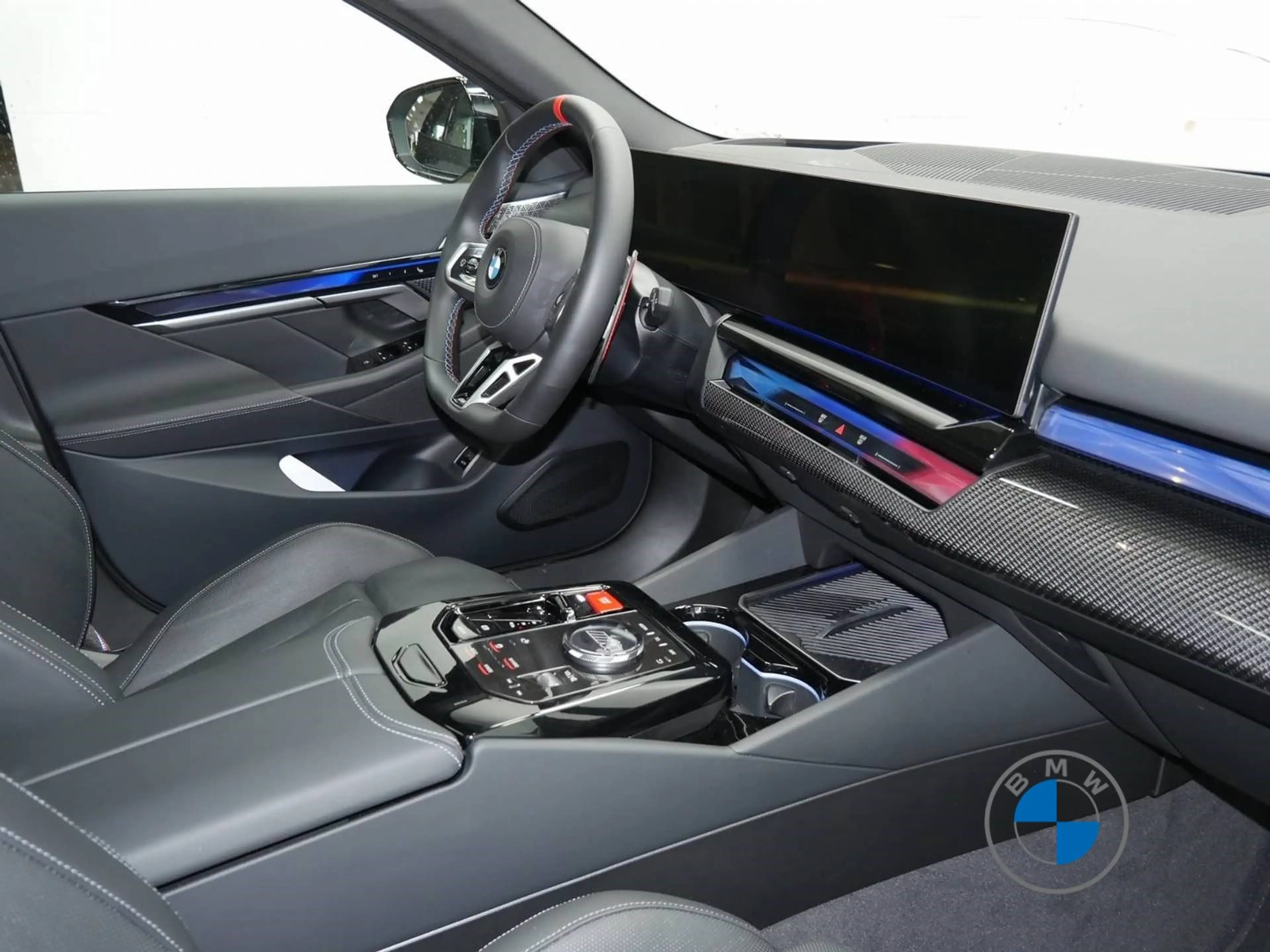 BMW M5 Touring M Sport 20"/21" Keramik Pano AHK — photo 6