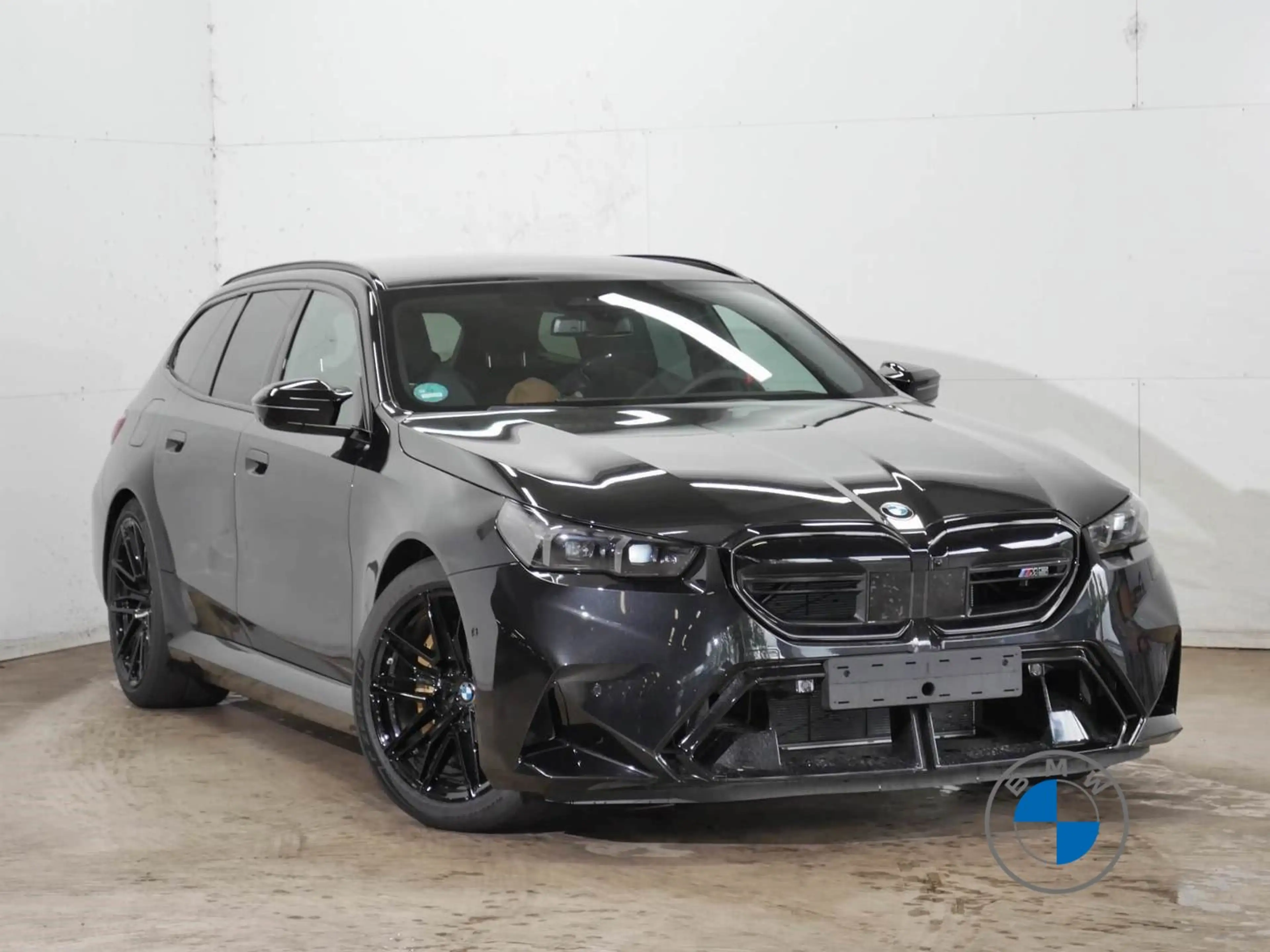 BMW M5 Touring M Sport 20"/21" Keramik Pano AHK — photo 3