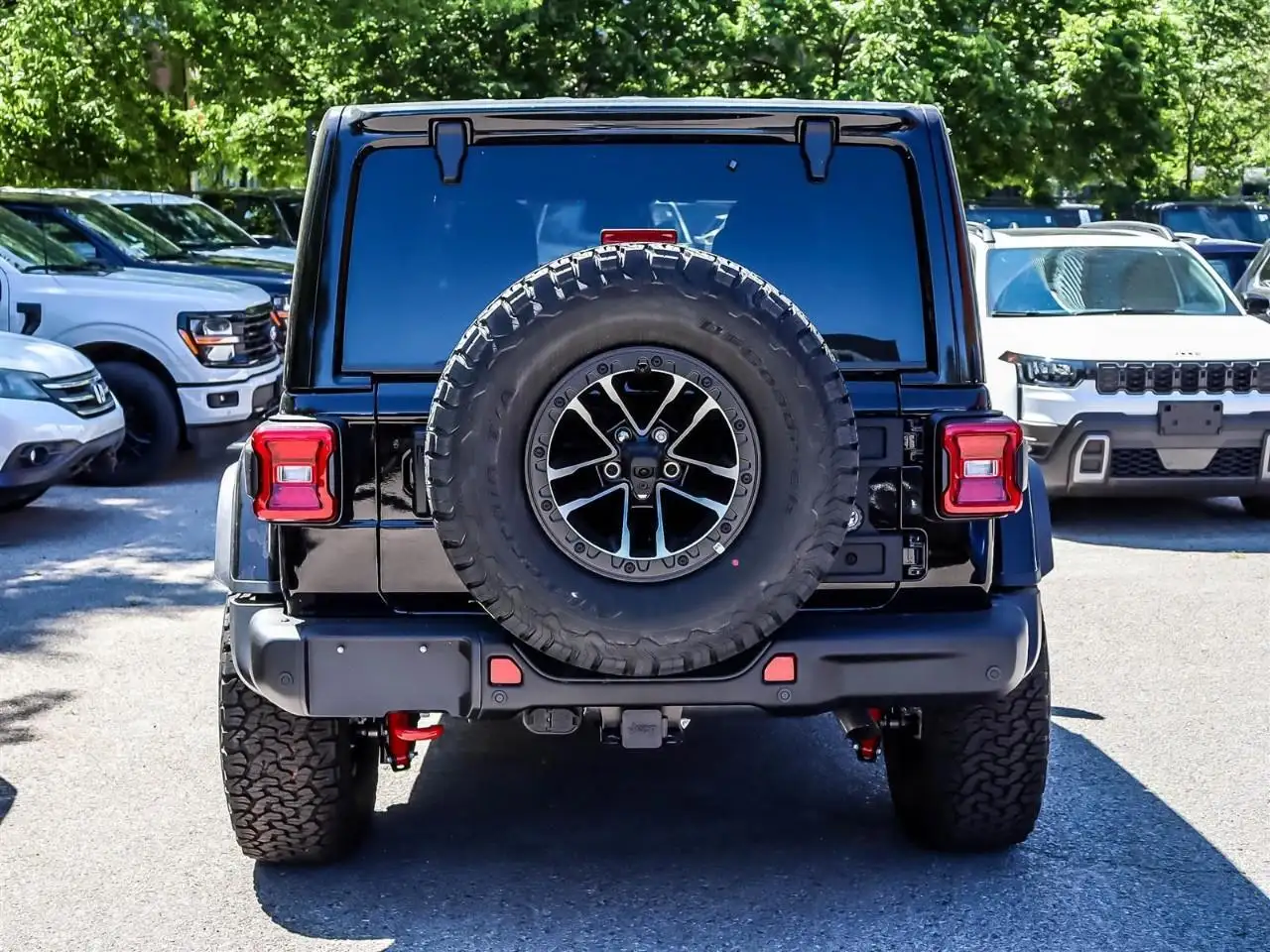 Jeep Wrangler снимка Jeep Wrangler