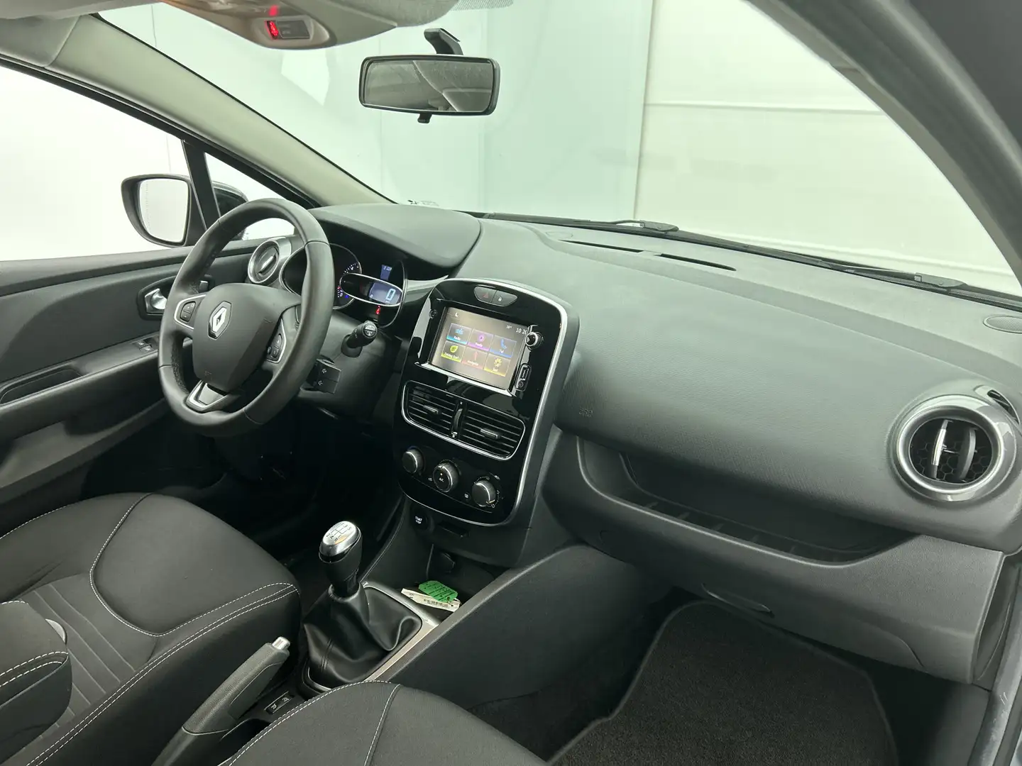 Renault Clio Estate 0.9 TCe Limited / Airco / Cruise-ctr / Navi Gris - 2