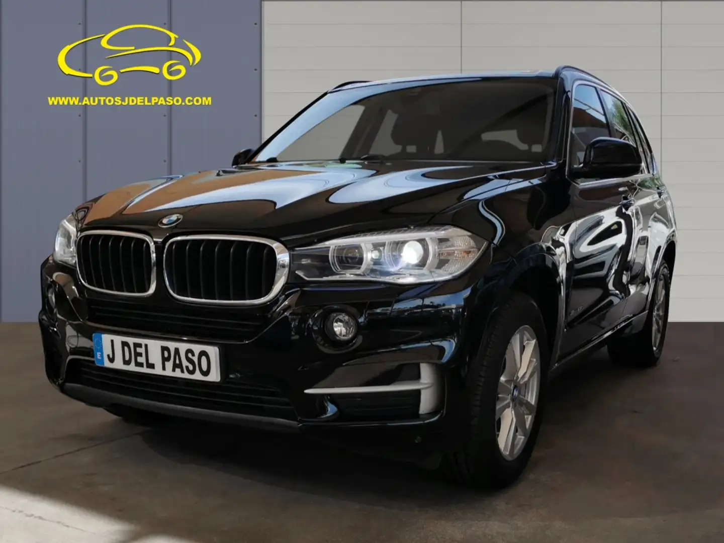 BMW X5 sDrive 25dA Zwart - 1