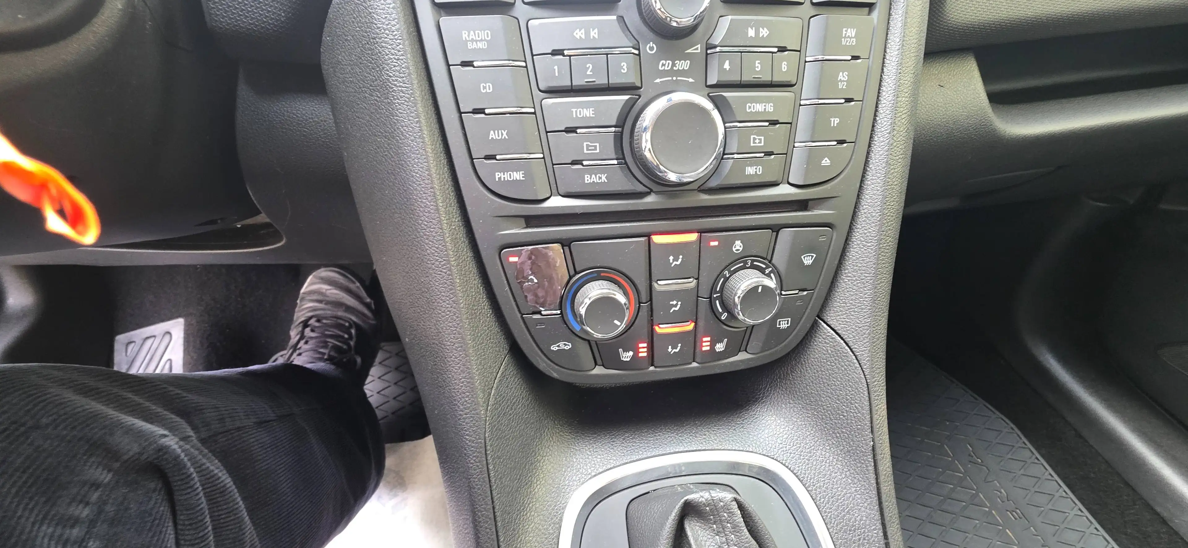 Opel Meriva 150 Jahre Opel*Aut*PDC*Klima*Sitzheizung — photo 12