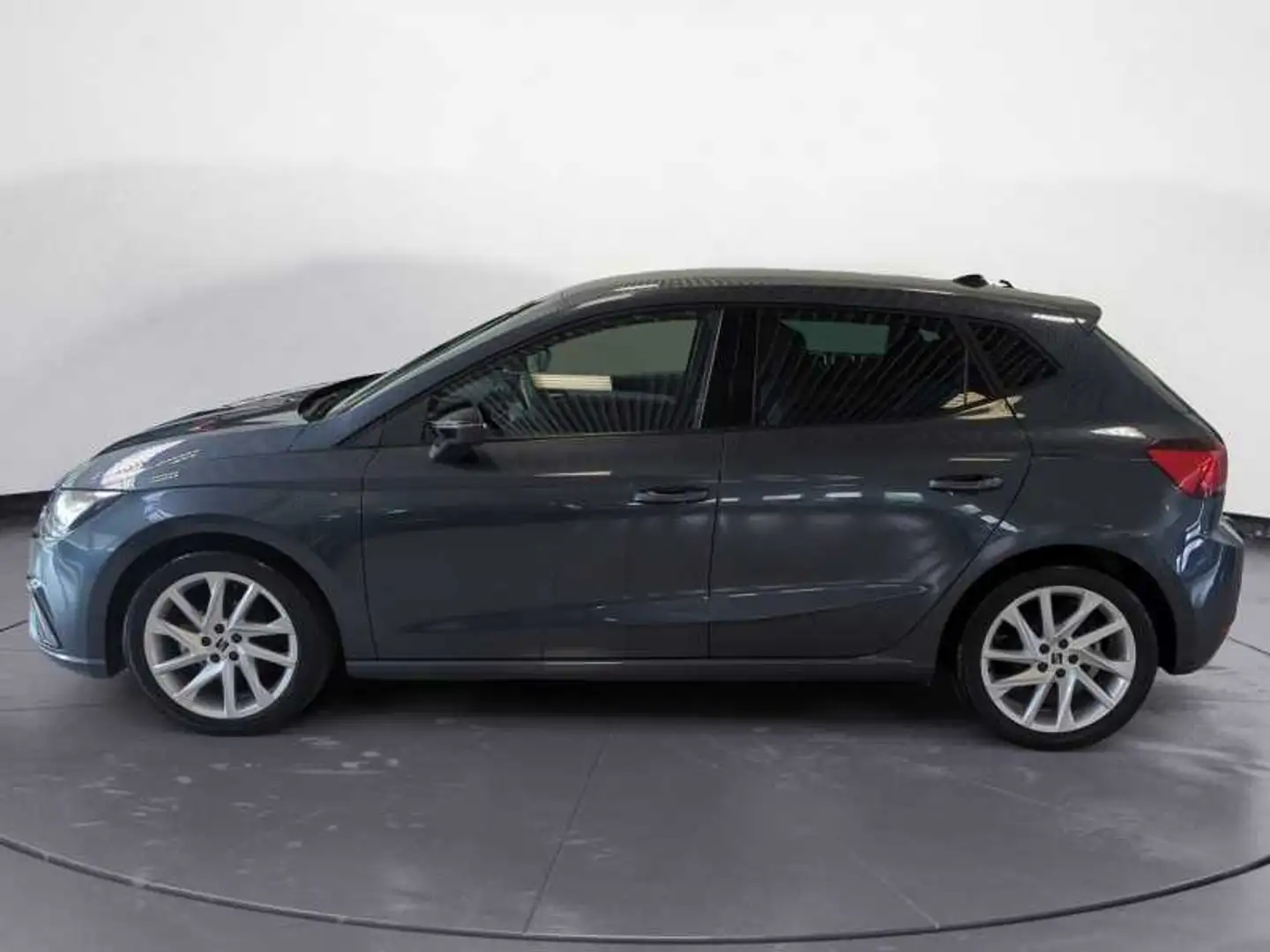 SEAT Ibiza 5 Porte 1.0 EcoTSI FR Gris - 2