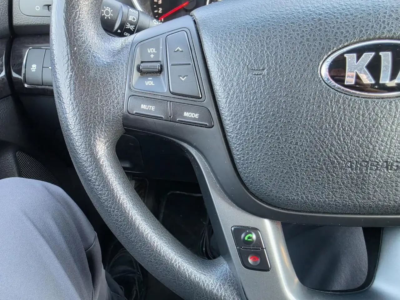 Kia Sorento photo Kia Sorento