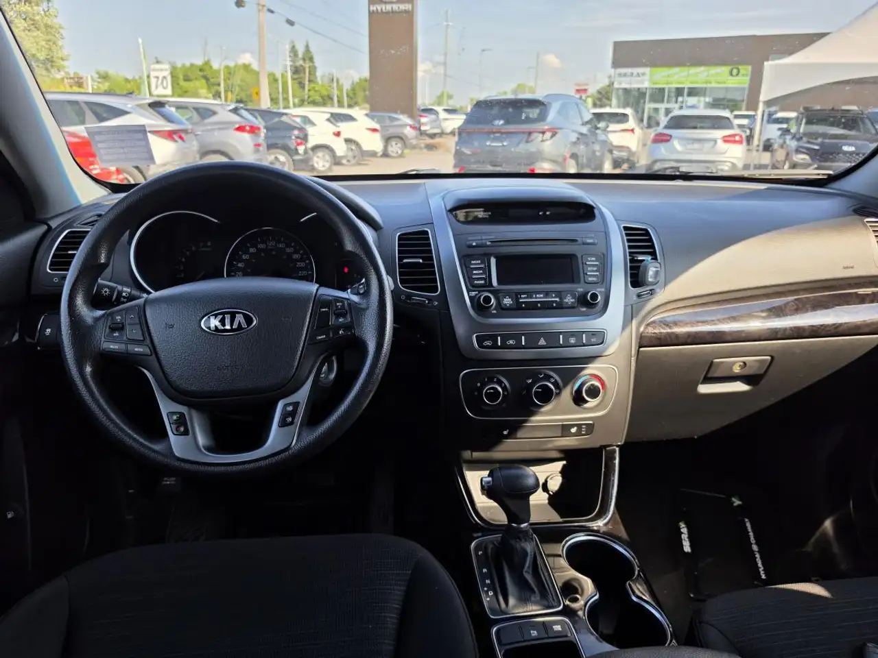 Kia Sorento photo Kia Sorento