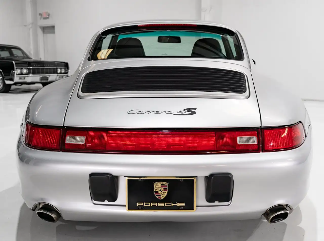 Porsche 911 CARRERA 4S SUNROOF COUPE (ONE OWNER, SIX-SPEED MANUAL) ONE OWNER, SIX-SPEED MANUAL, foto 8