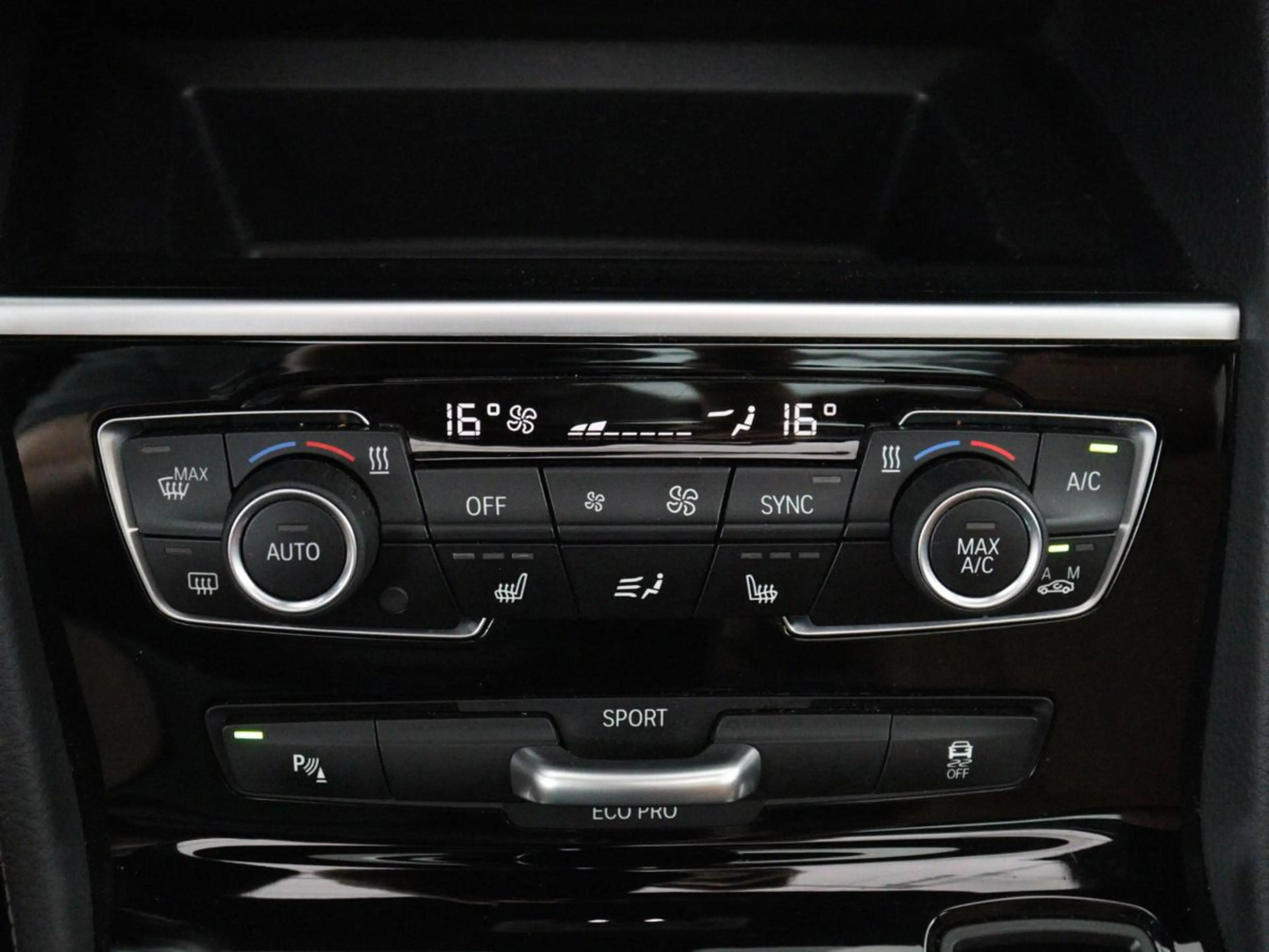 BMW 220 2-serie Active Tourer 220i High Executive | Panora — photo 17