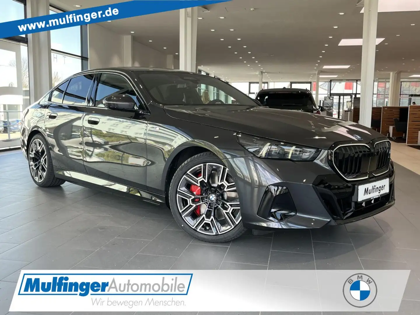BMW i5 eDrive40 Pano. SurView. M Sport Pro AHK Navi Šedá - 1