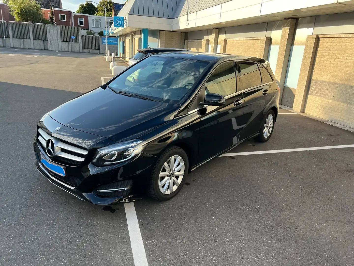 Mercedes-Benz B 180 B 180 d Peak Edition Noir - 2