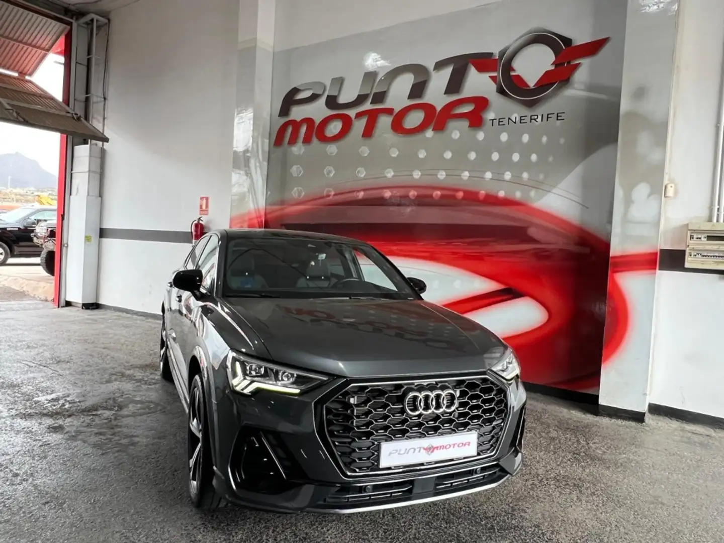 Audi Q3 45 TFSIe S line S-tronic Gris - 1