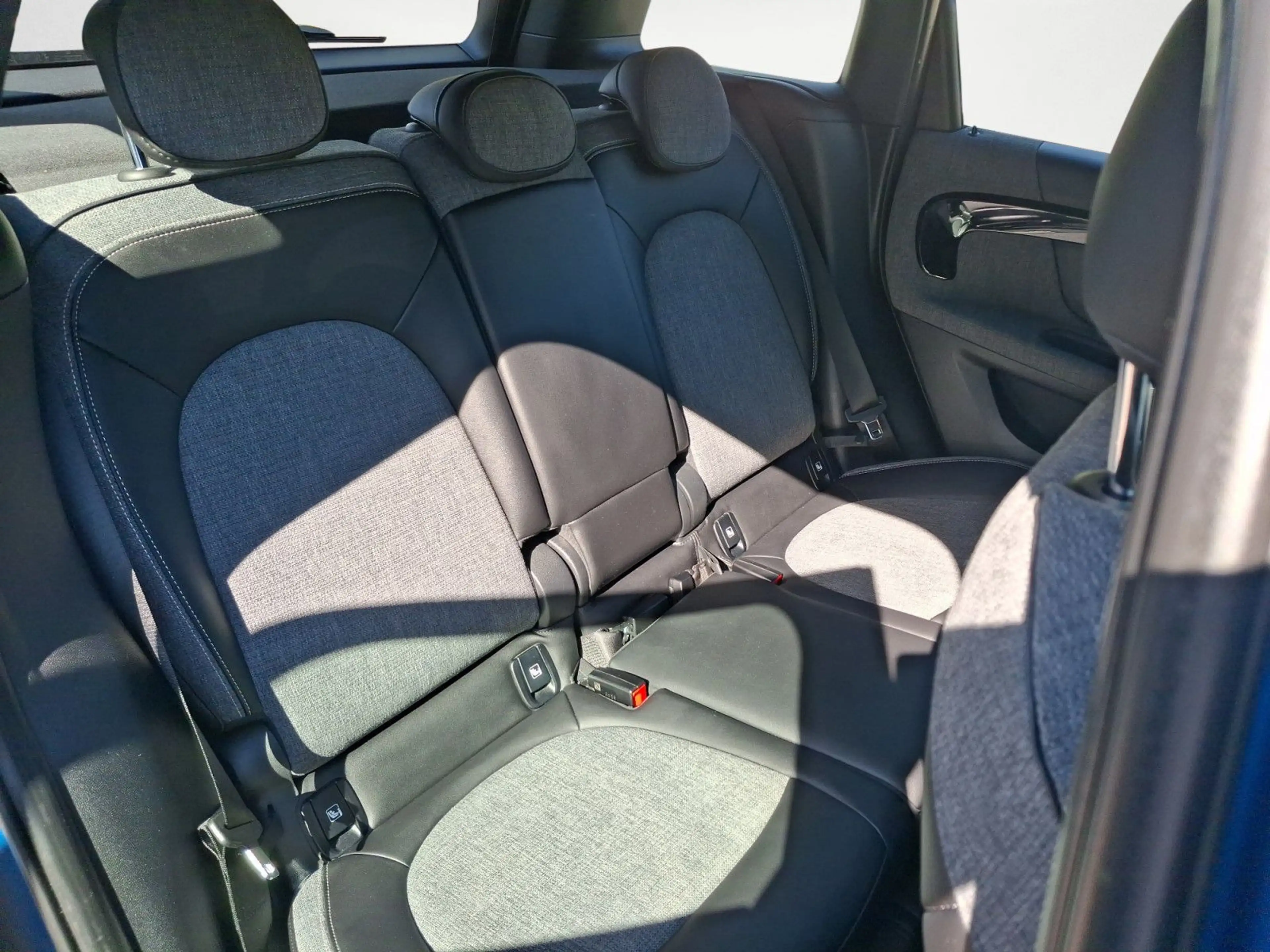 MINI Cooper Countryman Cooper S ALL4 Navi PDC Parkassistent — photo 14
