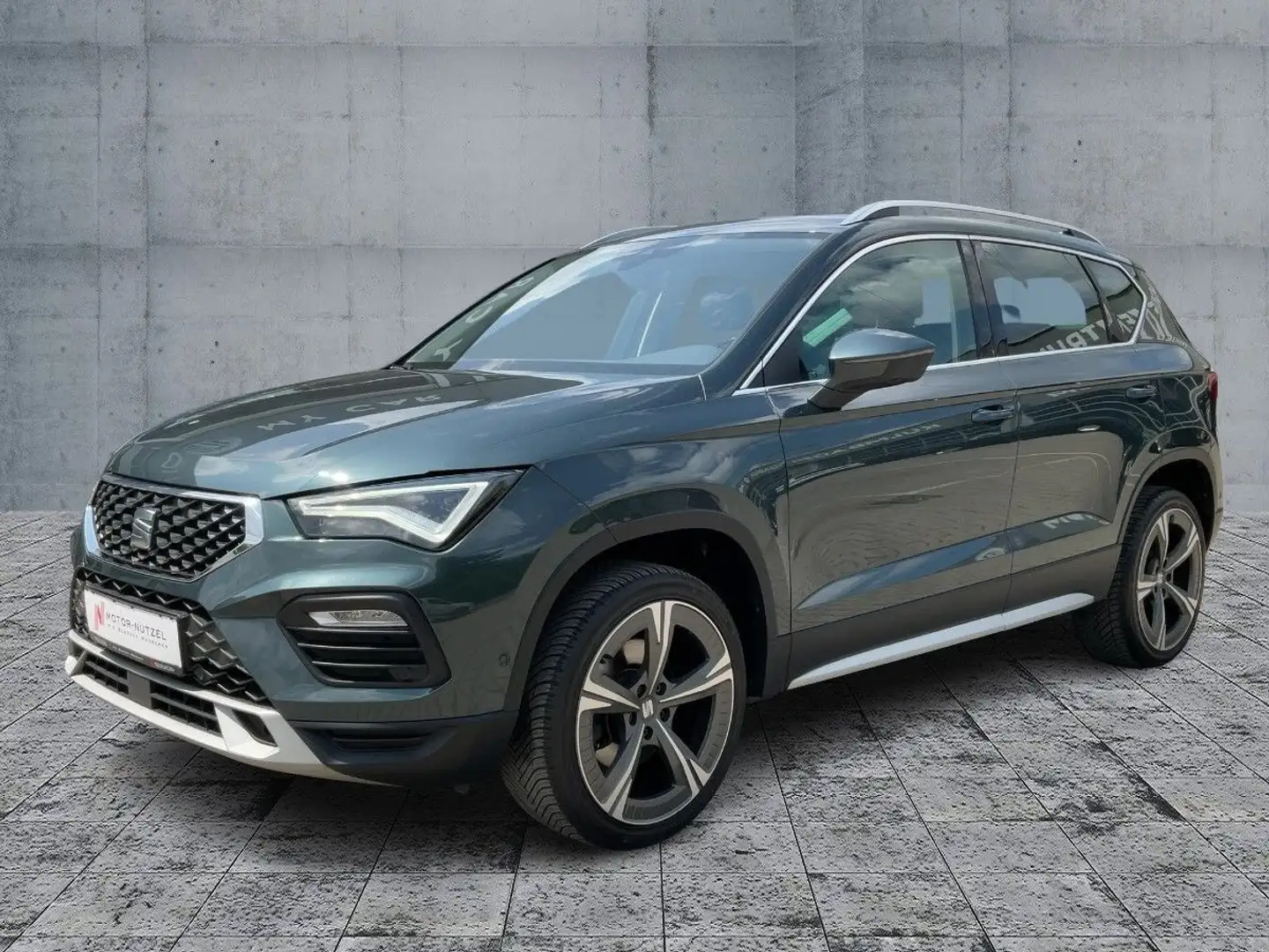 SEAT Ateca 1.5 TSI DSG X-PERIENCE LED+NAV+ACC+SHZ+RFK Grün - 2