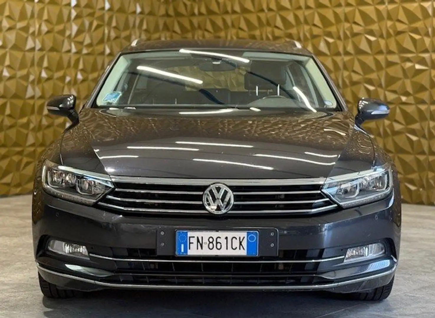 Volkswagen Passat Variant Passat Variant 2.0 tdi Highline 150cv dsg Zwart - 1