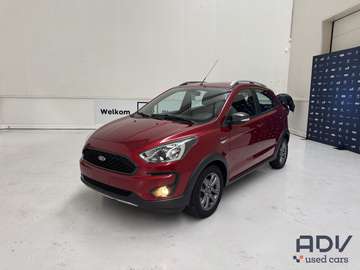 Active uitvoering - Ruby Red - Slechts 31.000 km!!