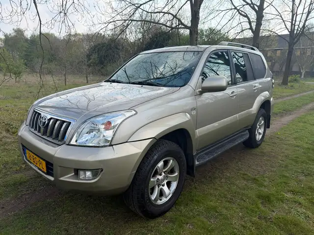 Toyota Land Cruiser 3.0 D-4D Automaat Executive HR Window Van APK 20-0