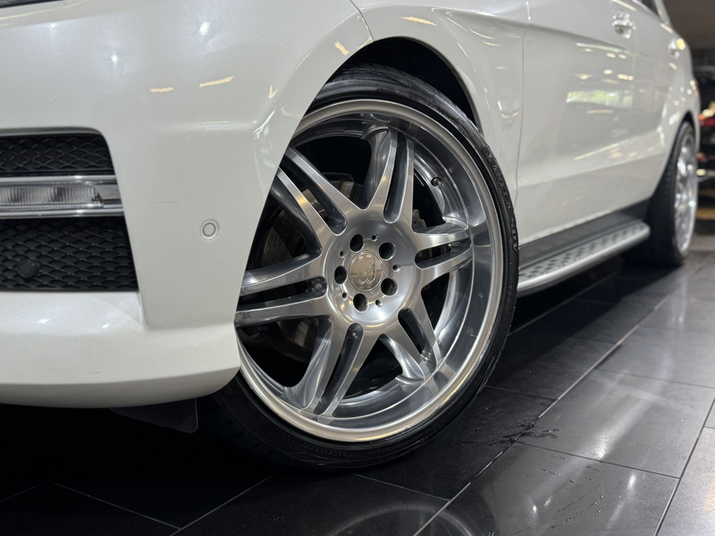 Mercedes-Benz ML 350 CDI BlueTec Edition *Luft*Pano*Harman* — photo 10