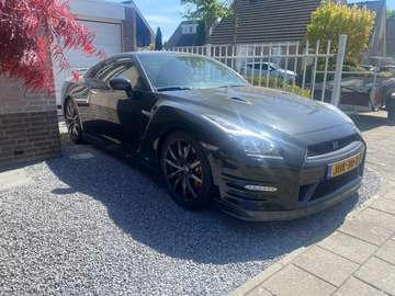 3.8 V6 Black Edition MY16