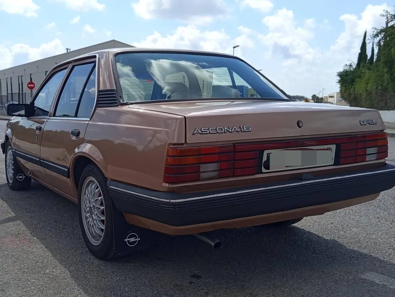 Opel Ascona 1.6S LS, foto 4