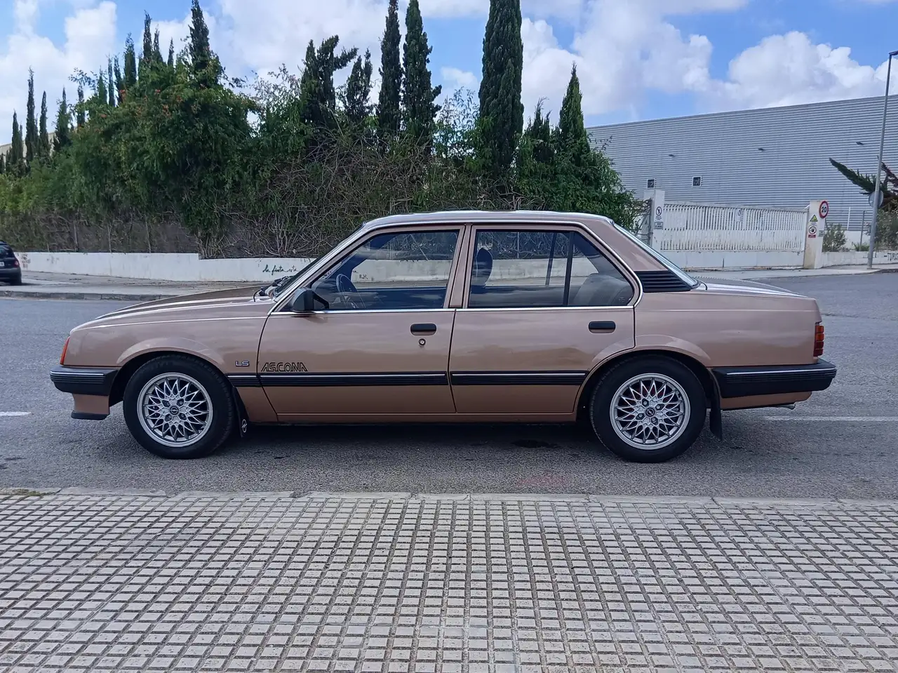 Opel Ascona 1.6S LS, foto 7