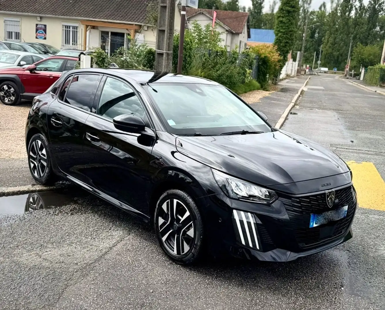 Peugeot 208 ALLURE PACK 1.2 PT 100CV BVM6 13325 HT Noir - 1