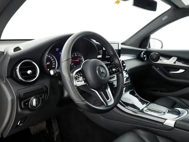 Mercedes-Benz GLC view 11