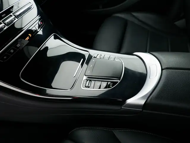 Mercedes-Benz GLC view 19