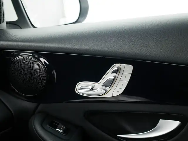 Mercedes-Benz GLC view 18