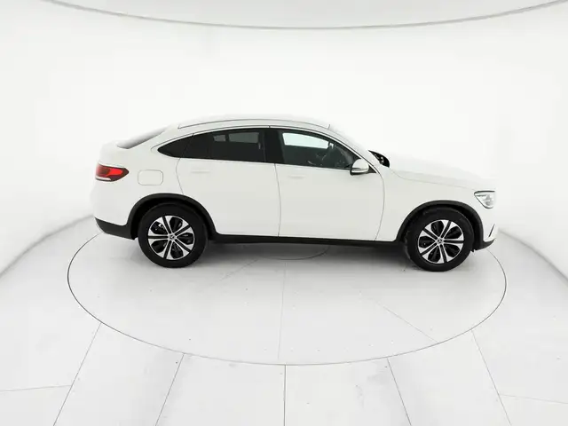 Mercedes-Benz GLC view 5