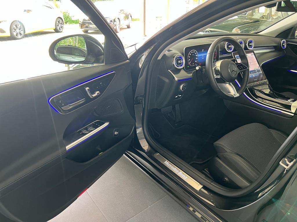 Mercedes-Benz C 220
