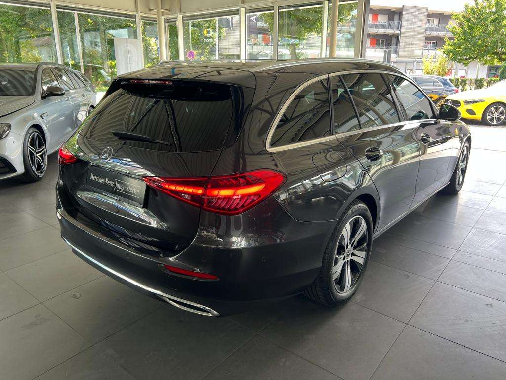 Mercedes-Benz C 220