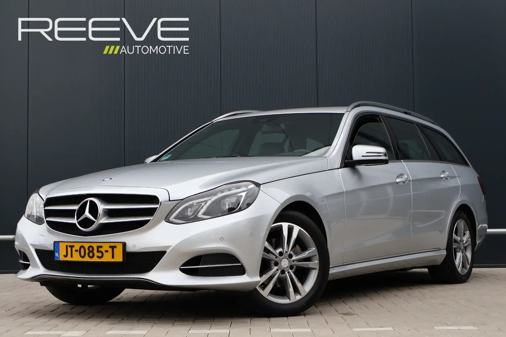 Mercedes-Benz E 200 Estate Automaat | Stoelverwarming | Trekhaak | Hal Gris - 1