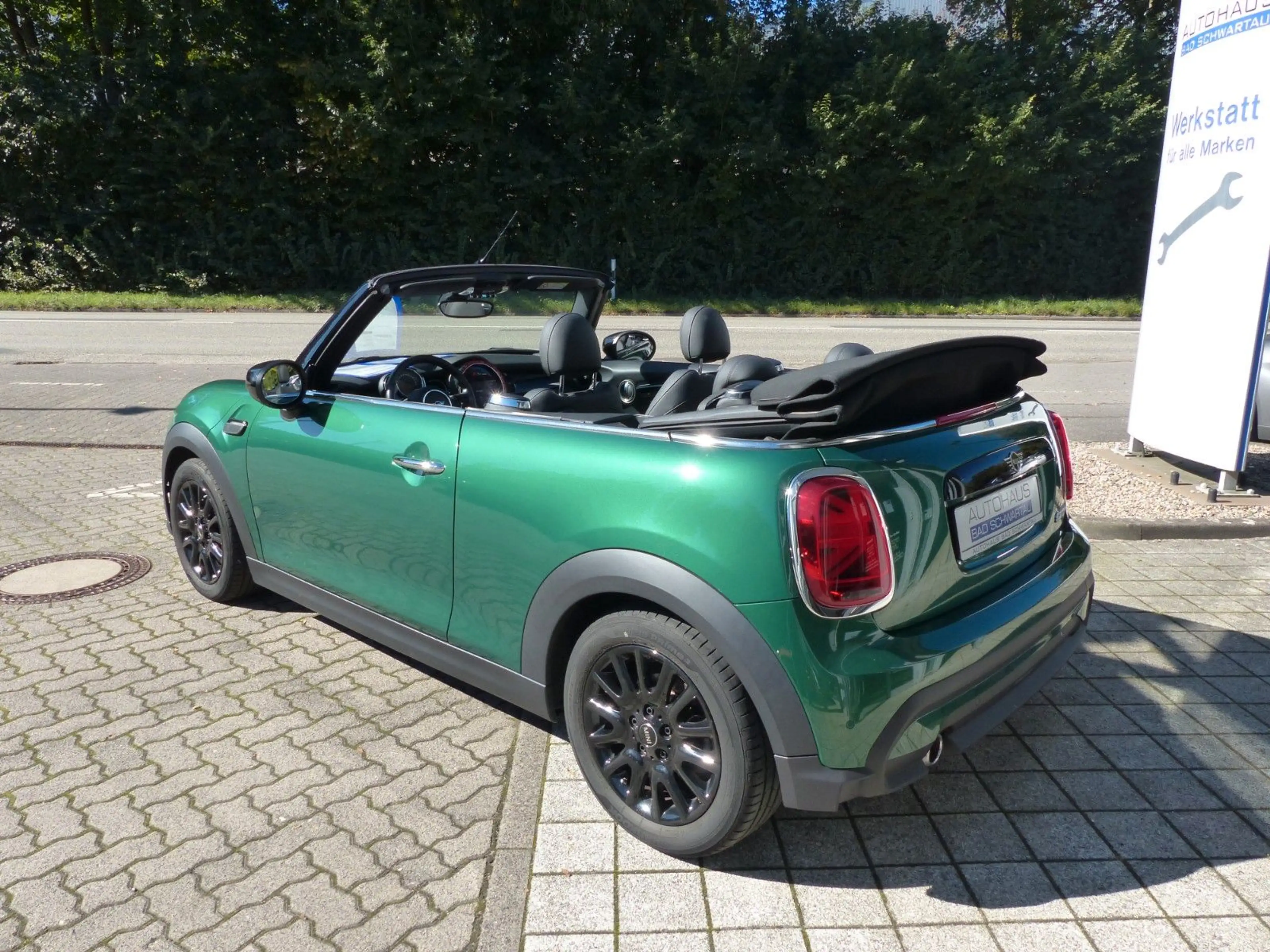 MINI Cooper Cabrio Aut. "Classic Trim", Premium-Paket — photo 7