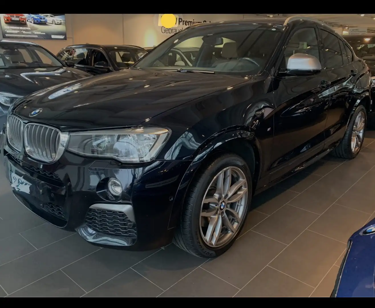 BMW X4 M M40 i 21 Zoll Navi Schiebedach Scheckheft Fekete - 1