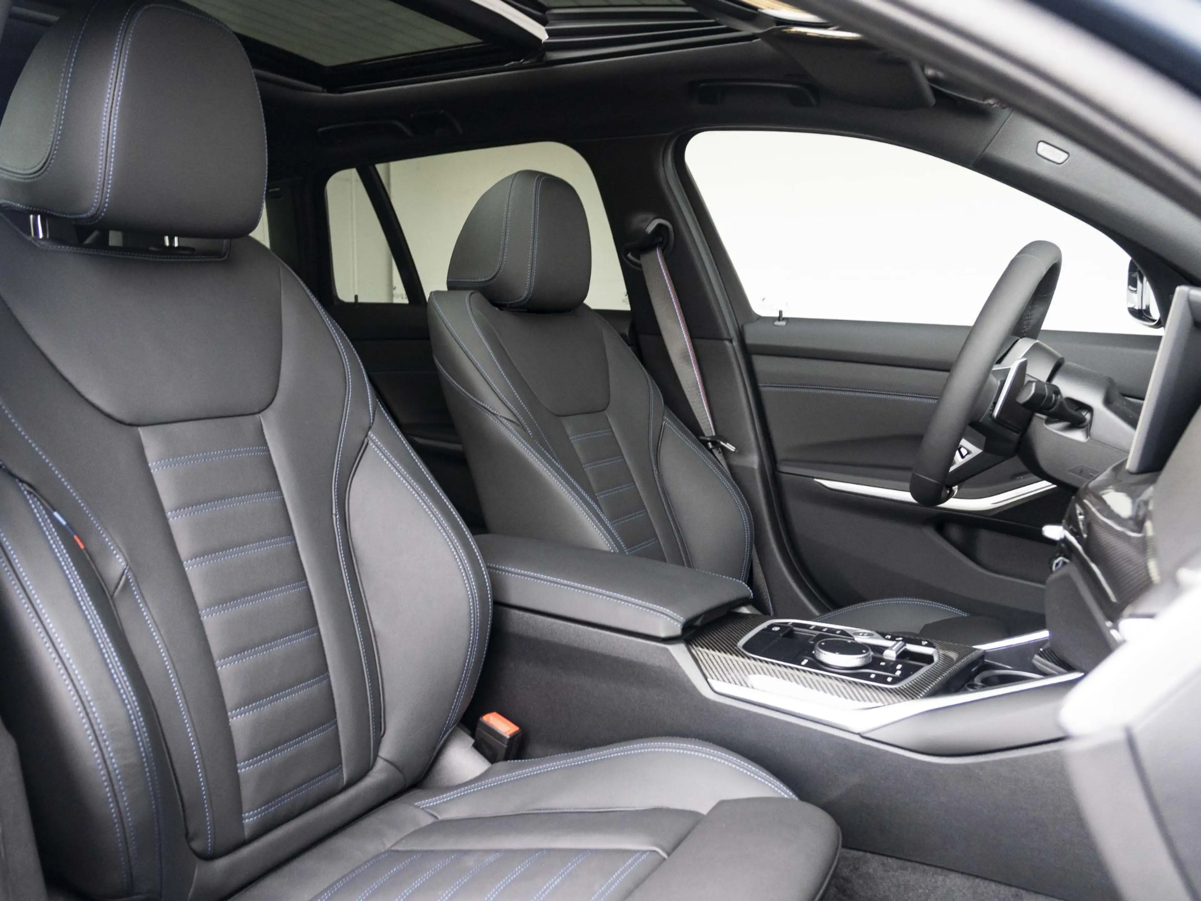 BMW 330 3 Serie 330e Touring | M Sportpakket Pro | Comfort — photo 4